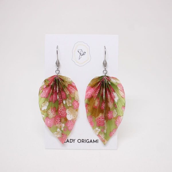 Boucles d'oreilles feuilles pliées, papier rose et vert